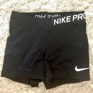 Nike Pro - Size extra small